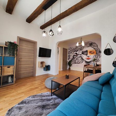 Apartamento Apart Sofia Lion Bridge 2Bdr Self Check In Exterior foto