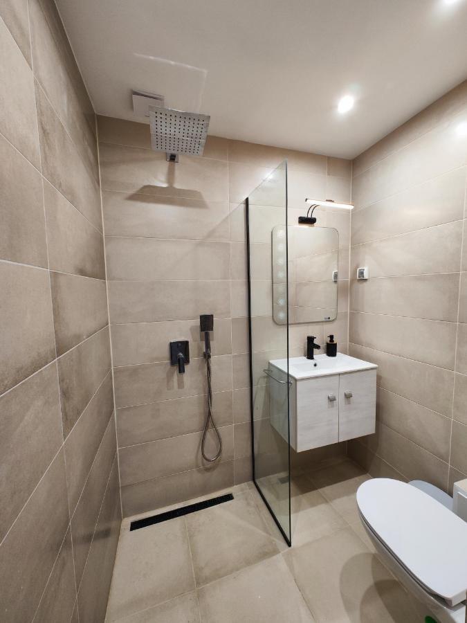 Apartamento Apart Sofia Lion Bridge 2Bdr Self Check In Exterior foto