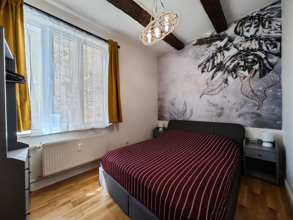 Apartamento Apart Sofia Lion Bridge 2Bdr Self Check In Exterior foto